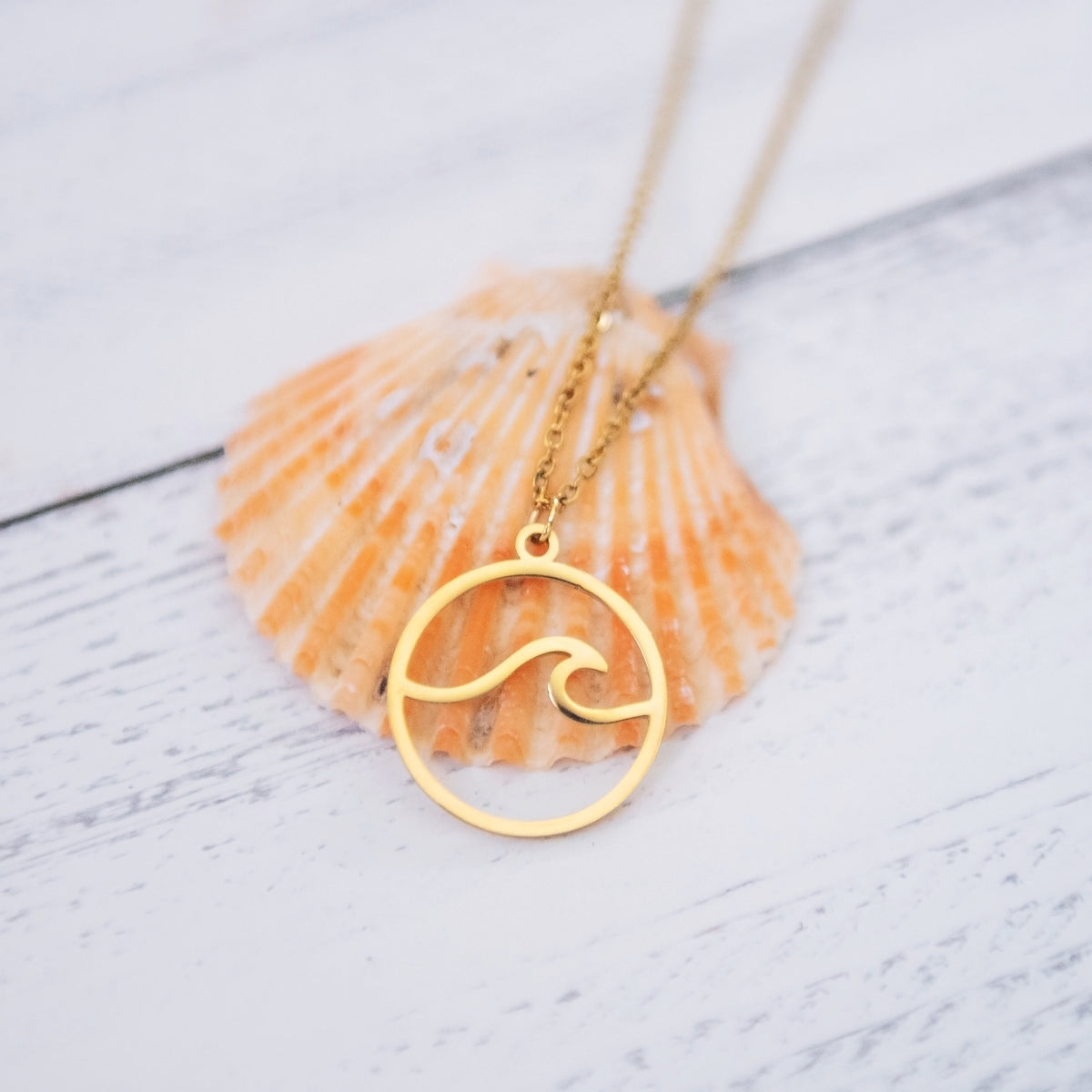 Round Wave Necklace