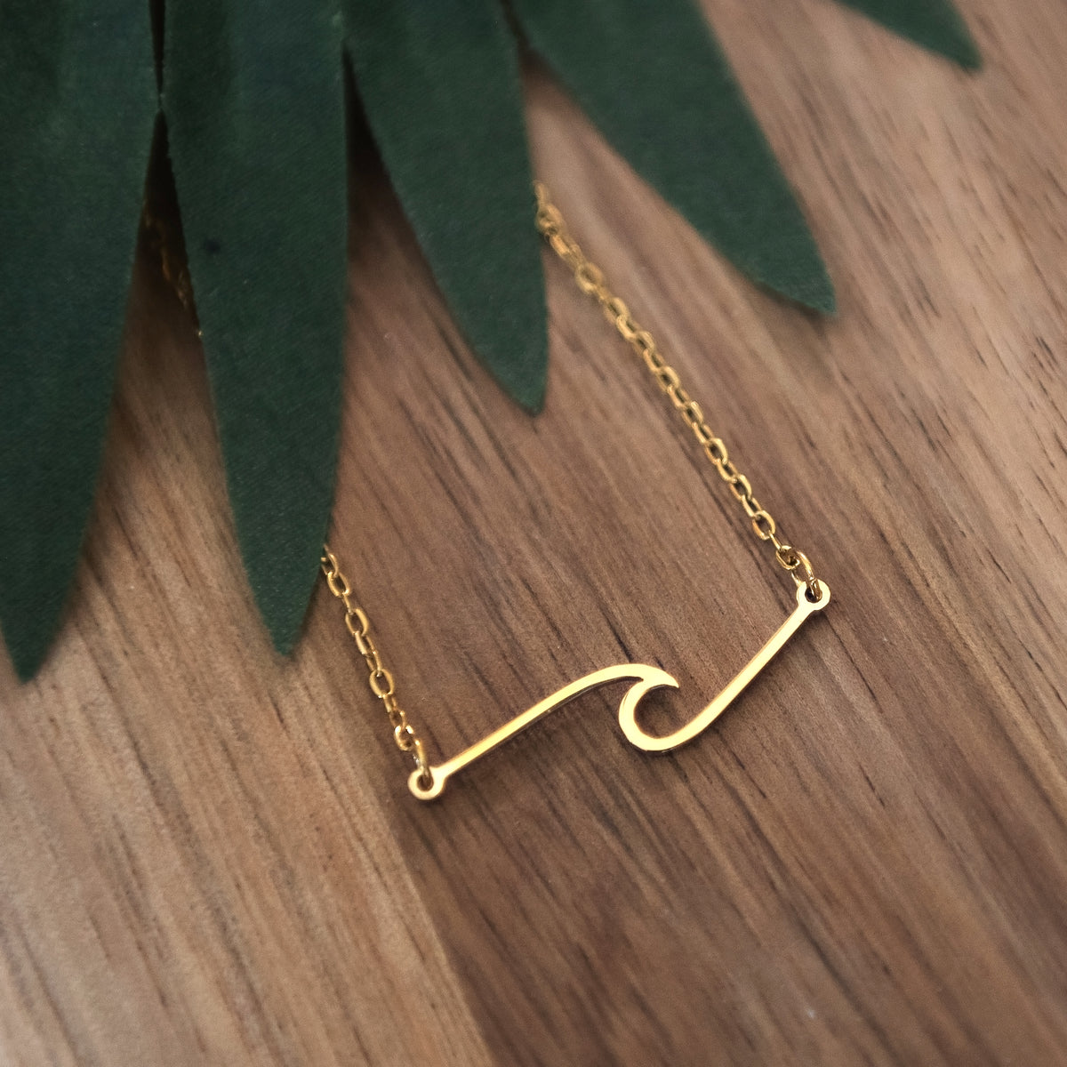 Bar Wave Necklace
